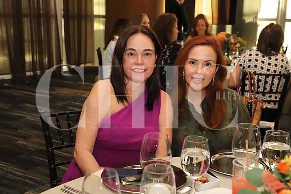 Johana Aldape y Ana Castillo 1