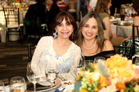 Angela María Pérez y Mónica Lozano 0