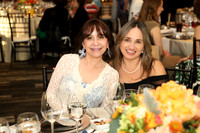 Angela María Pérez y Mónica Lozano 1