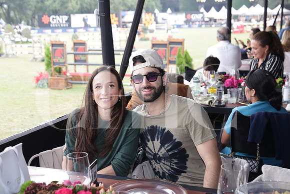 Yolanda Garza y Mando González 1