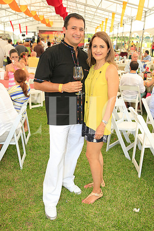 Jorge González y Olga García de González (1)