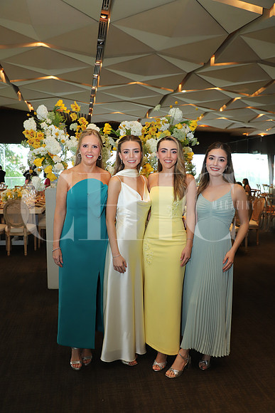 Despina Kalionchiz de Serrato, Valeria Serrato, Daniela Serrato y Cordelia Serrato 1