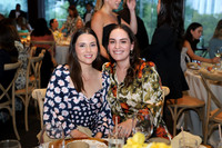 Jimena González y Claudia González 0