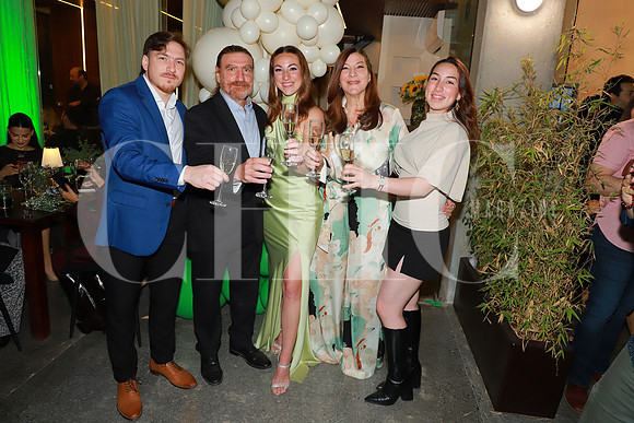Eugenio Zendejas, Eugenio Zendejas, Chayito Zendejas, Rosario Gonzalez y Ana Lucía Zendejas 5
