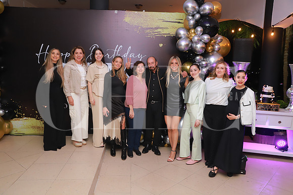 Chabe Andonie, Verónica Villarreal, Arantxa Chapa, Angie Andonie, Irene Andonie, Ramses Andonie, Lulú Andonie, Keyla Villagomez, Lisa Gonzalez y Karen Villagomez 4