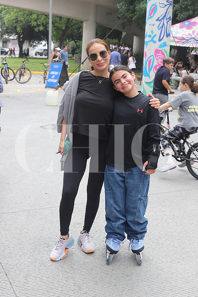 Eliza Rodríguez y Mariely Rodríguez 0