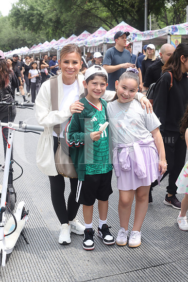 Marlene Rodríguez, Lorenoz López y Luciana López 1