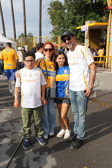 Saúl Rodríguez, Celina Quintanilla, Valeria Rodríguez y Daniel Rodríguez 0