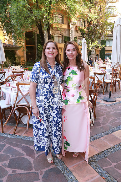 Elena Pérez Maldonado y Elva Flores de Monroy (3)