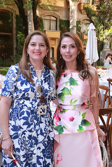Elena Pérez Maldonado y Elva Flores de Monroy