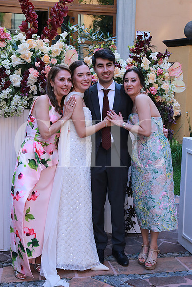 Elva Flores de Monroy, Raquel Monroy, Patricio Dávila y Mariana Castillo de Dávila (2)
