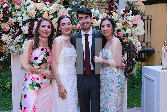 Elva Flores de Monroy, Raquel Monroy, Patricio Dávila y Mariana Castillo de Dávila (3)