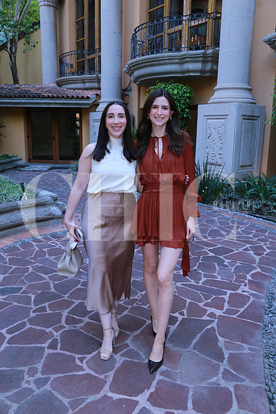 Regina De la Garza y Regina Barragán (3)