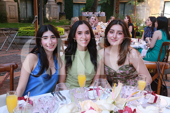 Valeria Guerrero, Paulina Valenzuela y Andrea Salinas
