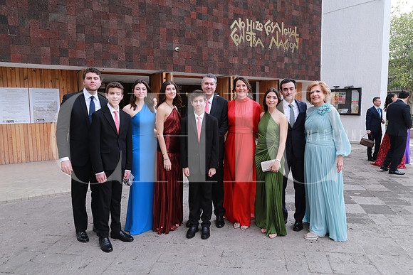 Ander Lozano, Rodrigo Safi, Daniela Safi, Valeria Safi, Roberto Safi, Santiago Safi, Caty de Safi, , Mariana Safi, Héctor Sertuche y Leyla de Safi