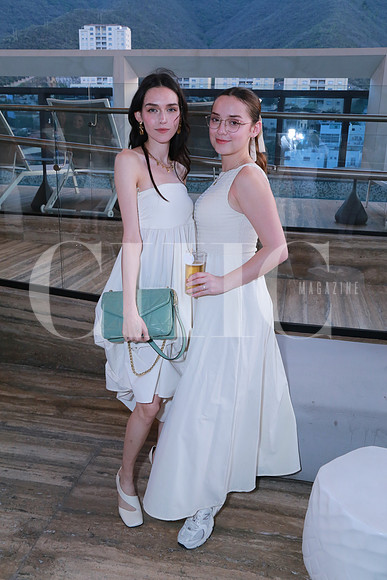 Ana Murillo y Paola Michel (2)