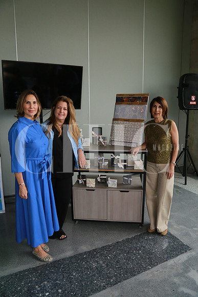 Claudia Rodríguez de Santos, Lydia Pérez de Warnholtz y Lorena Assad de Zubiria (3)