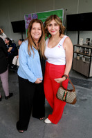 Lydia Pérez de Warnholtz y Lizeth Salinas de Hernández (3)