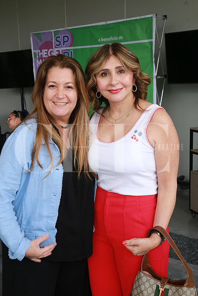Lydia Pérez de Warnholtz y Lizeth Salinas de Hernández