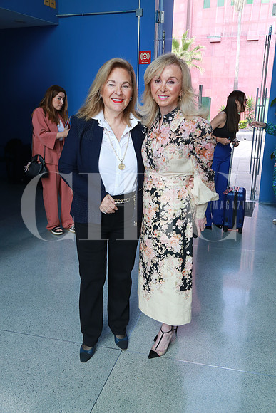 Liliana Melo de Sada y Blanca Treviño (2)