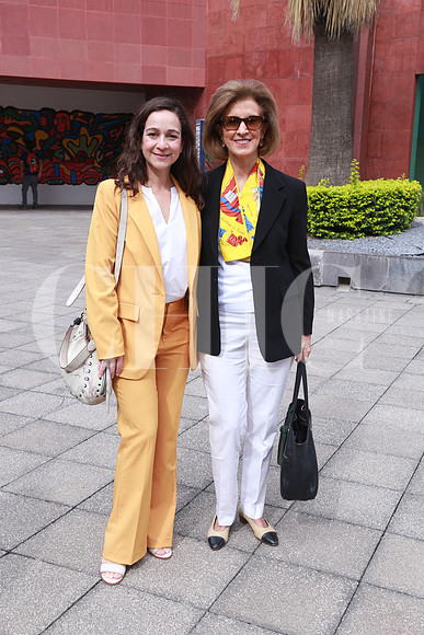 Valeria Guerra y Magdalena Carral (2)
