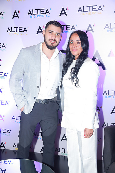 Víctor Ávila y Berenice Bermejo 1