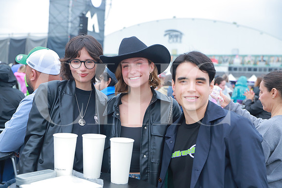 Arleth Rivas, Eva Zambrano y Aldo García 2