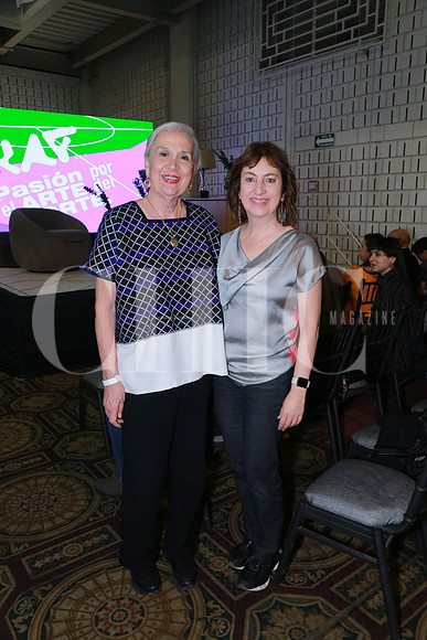 Carmen Farías y Martha Sañudo (2)