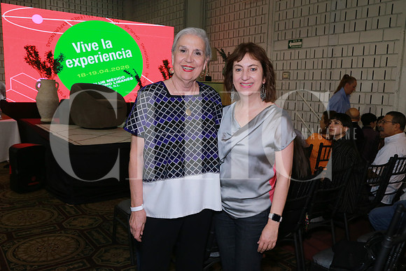 Carmen Farías y Martha Sañudo