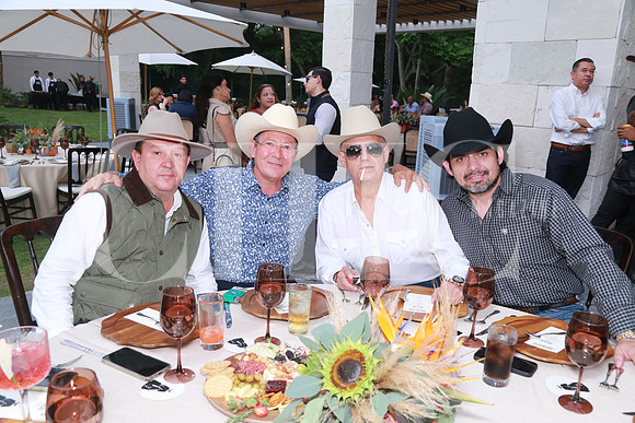 Gerardo Alejo, Eutimio Cárdenas, Ramón Flores y Timo Cárdenas (2)