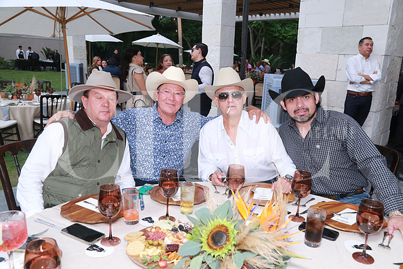 Gerardo Alejo, Eutimio Cárdenas, Ramón Flores y Timo Cárdenas