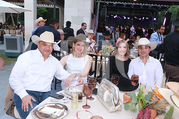 José Ramos, Analia Flores, Glenda Arredondo y Aldo Cavazos (2)