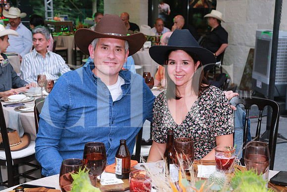 Juan Carlos Zertuche y Susana García