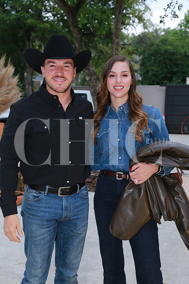 Samuel García y Mariana Rodríguez