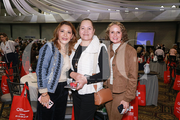 Abigail Pérez de González, Nilvia Arreola y Katia Martínez