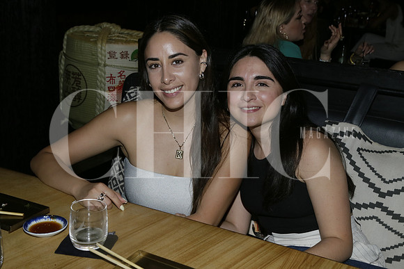 karina López y Carolina Calderón (2)