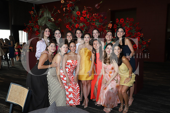 Jimena con sus Amigas 0