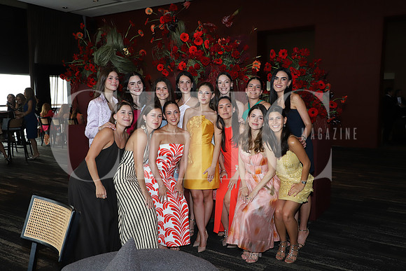 Jimena con sus Amigas 1