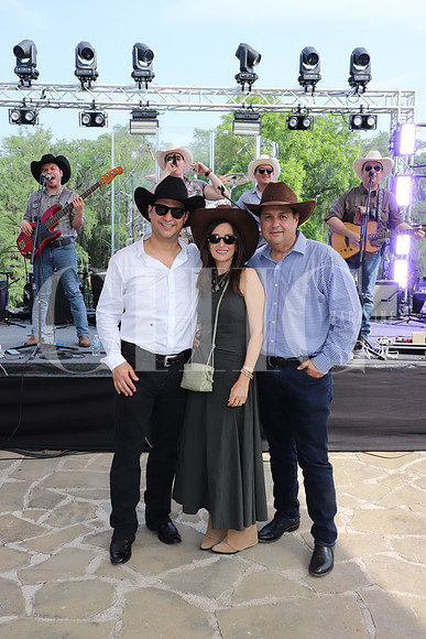 Adrían García, Andrea Escamilla y Federico Cruz 0