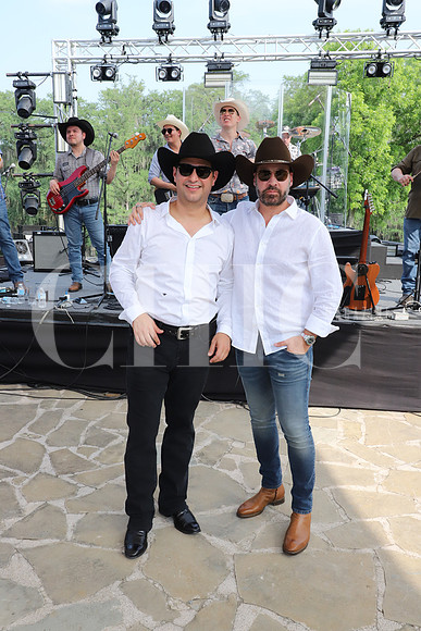 Adrían Garcia Iza y David Levy