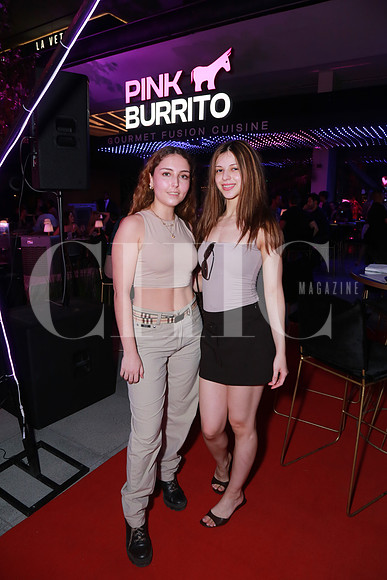 Nicole Thomae y Vanessa Alejandra (2)