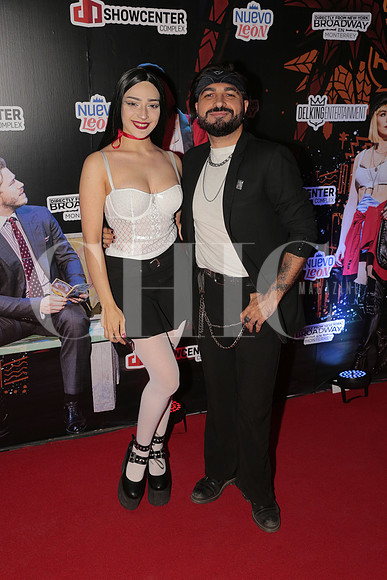 Regina Cruz Caro y Crow Valdes 1