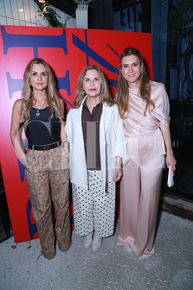Veronica Zambrano, Vicky Zambrano y Regina Lavorin (2)