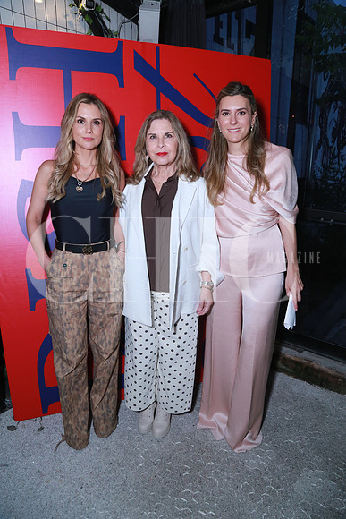 Veronica Zambrano, Vicky Zambrano y Regina Lavorin