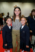 Camila Hernández de Flores, Catalina Flores y Cordelia Flores