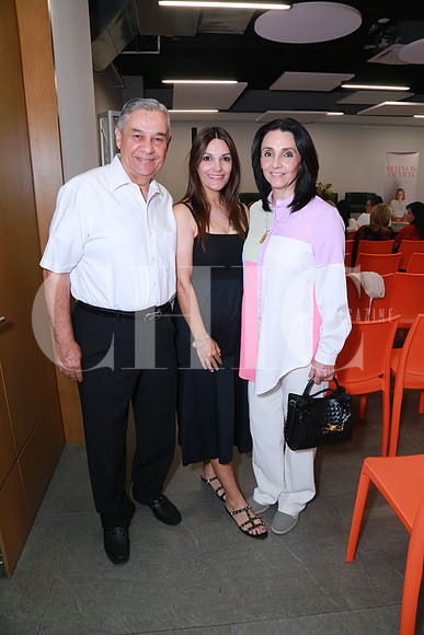 José Luis Treviño, Valeria Treviño y Ana Laura Zermeño (2)