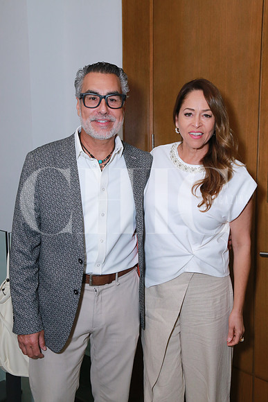 Nayo Escaobar y Laura Concha Villarreal