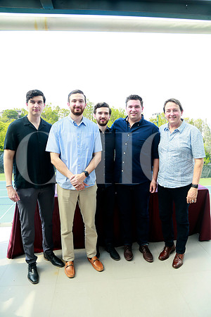 Diego Garza, Daniel Garza, Gabriel Garza, David Garza y Gerardo Garza