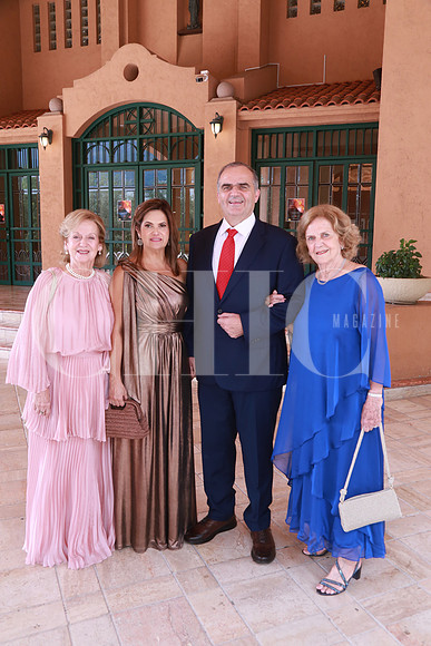 Carmen Martínez de Padilla, Claudia De la Garza de Canales, Patricio Canales y Olga Martínez de Canales (2)
