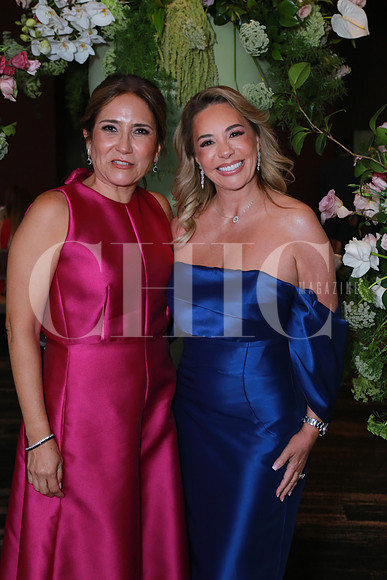 Ada Iruegas y July Galván